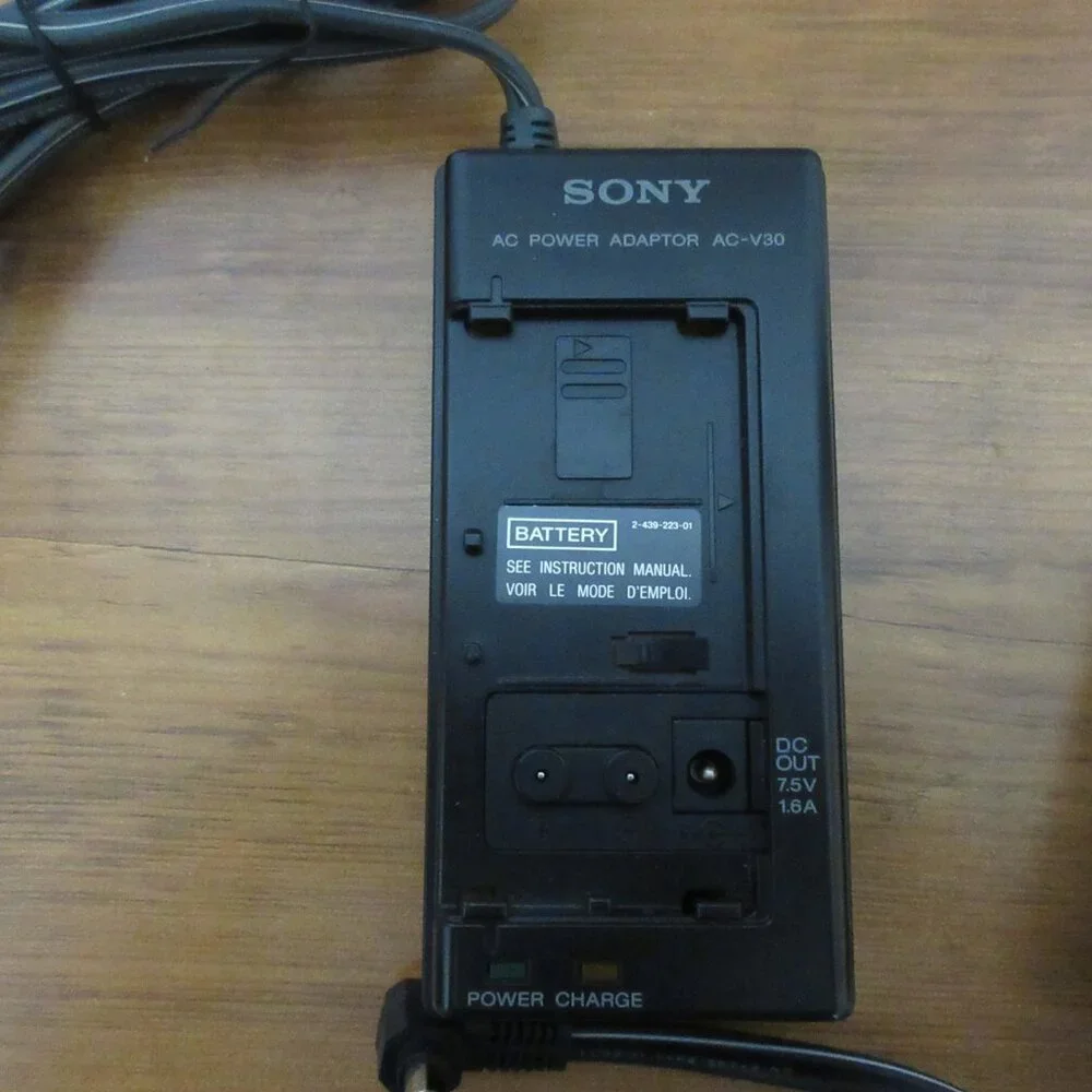 Sony AC-V30 Battery Charger & DK-80 Power Coupler  AC Adapter OEM Made in Japan